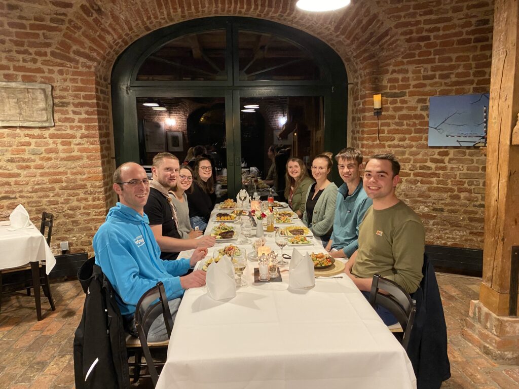 Leitungsrunde beim Abendessen